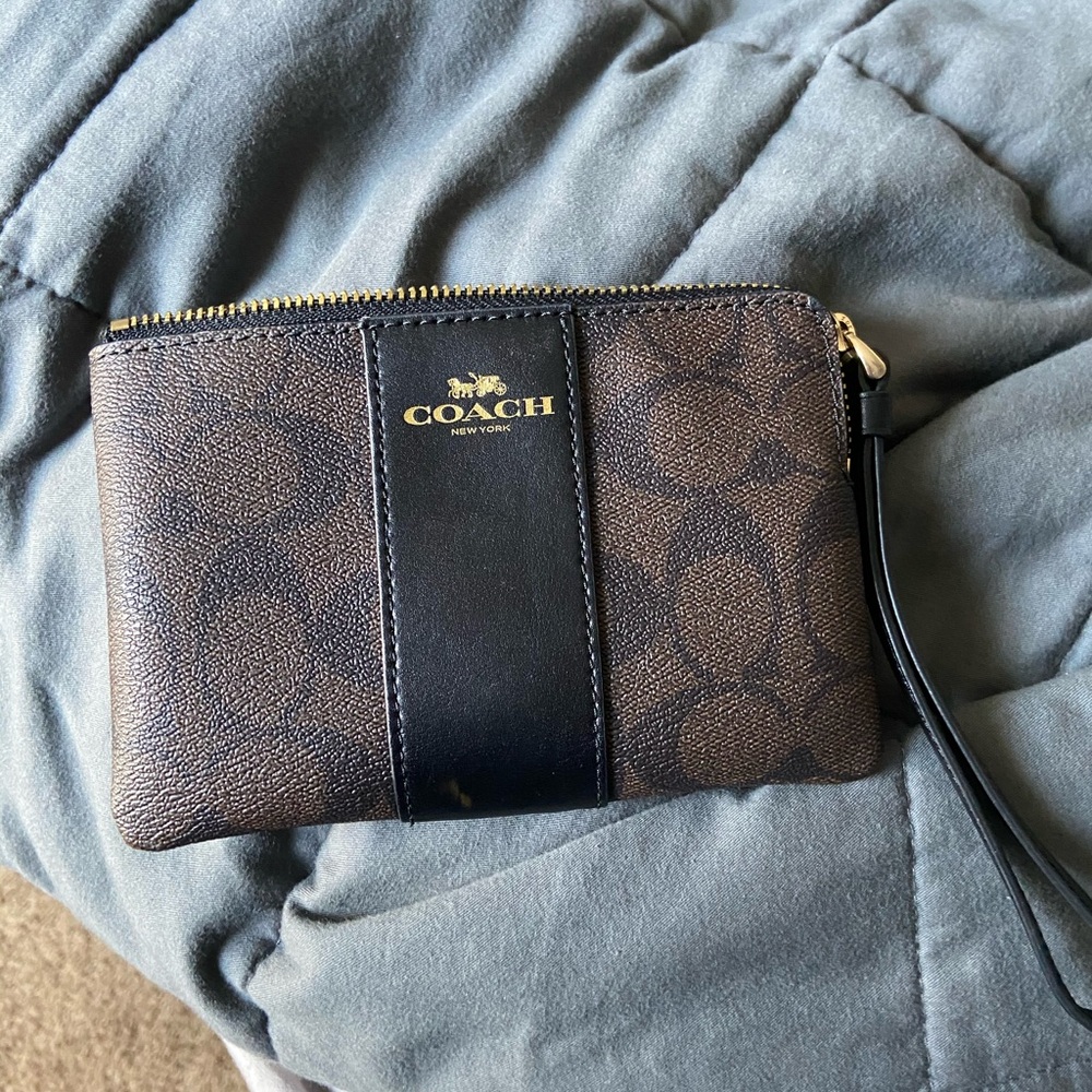 Coach wristlet like new